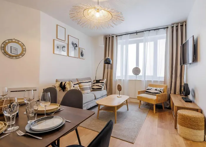 Modern Apartment - 2Br-6P - Republique